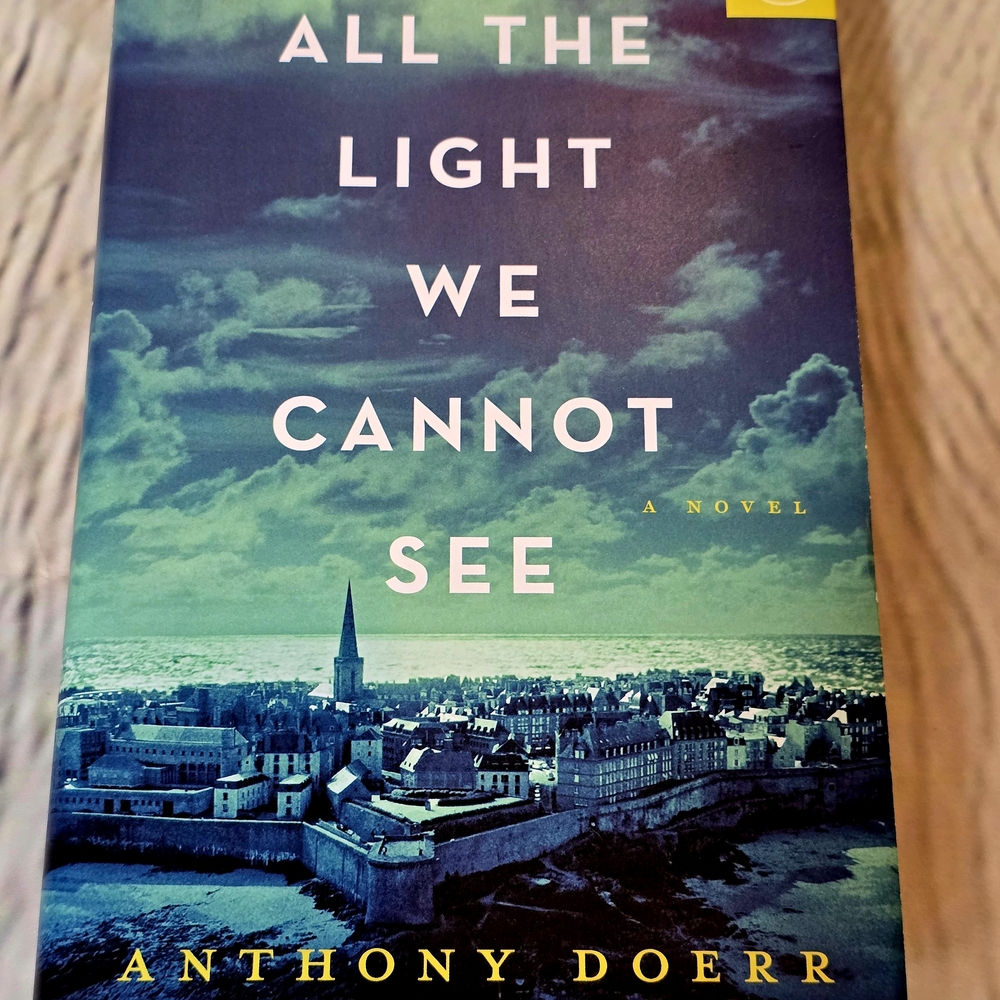 FREE W/ BUNDLE All the Light We Cannot See By Anthony Doerr Book